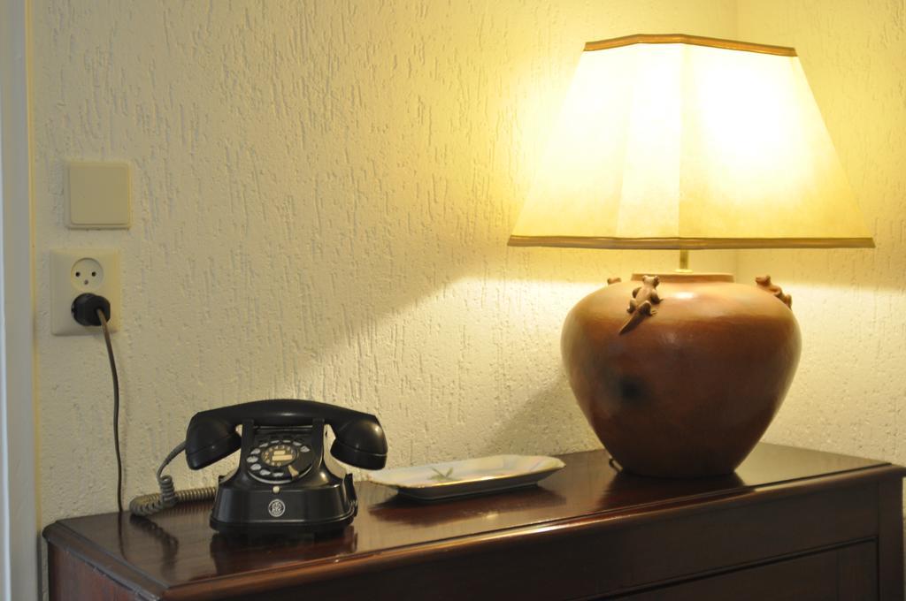 Walnut Lodge Bed & Breakfast Noorbeek Ngoại thất bức ảnh